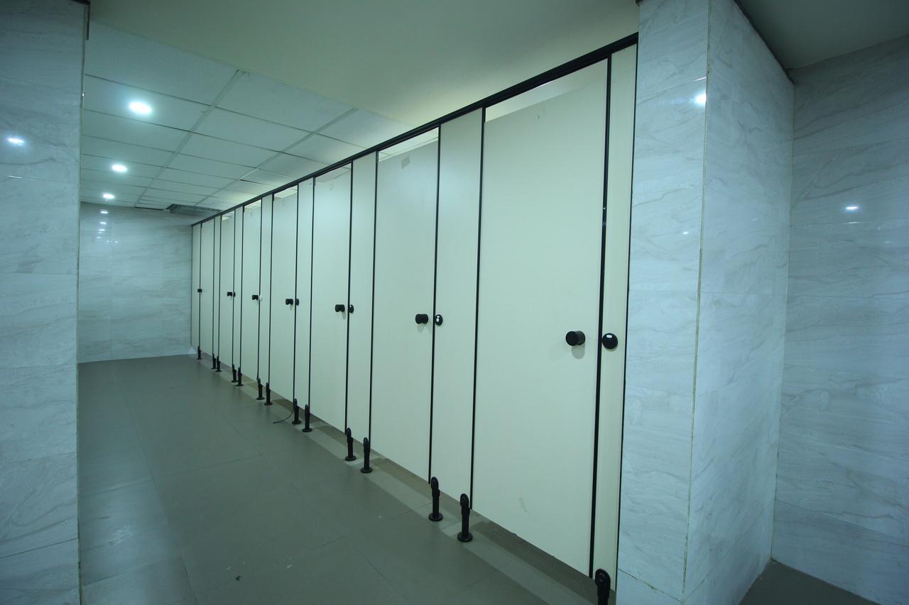 Jackpot Room In & Out Dormitory Ahmedabad Extérieur photo